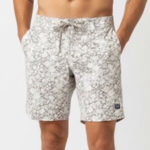 PATAGONIA Wavefarer II Board Shorts 38 Free Lei Alpaca Brown Botanical Surf